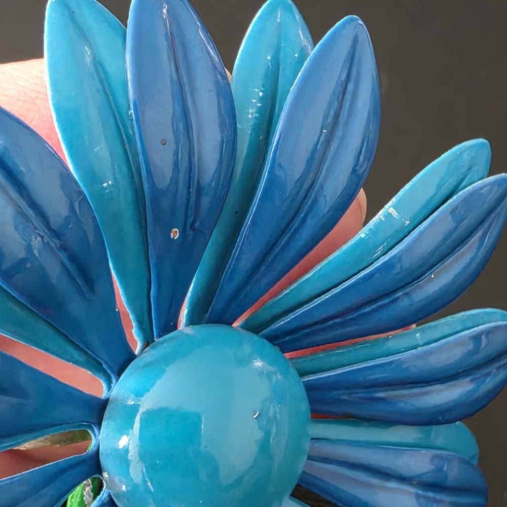 VTG Large Blue Green Pop Mod Enamel Metal Flower Brooch Spring - Picture 3 of 7